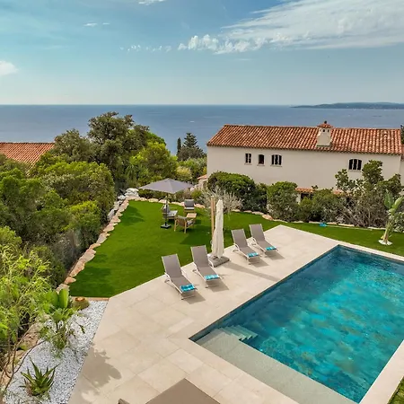 Sunset Villa *